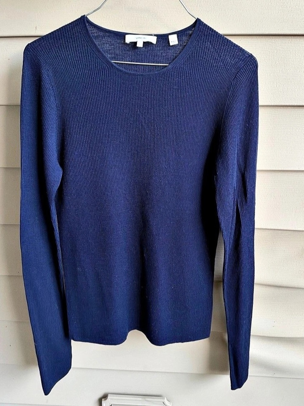 Vince 100% Wool Pullover Sweater Women’s Size L Navy Blue Lightweight Basic